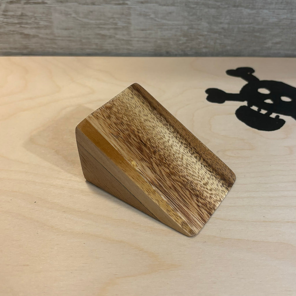 TOXIC UPCYCLING - Backyard Kicker